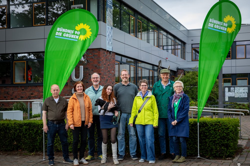 Für ein Lebenswertes Scheeßel stellen sich zur Wahl: (v.l.) Ulrich Hollmann, Birgit Ricke, Cord Gerken, Canina Ruzicka, Ingo Niemann, Dr. Corinna Barkholt, Hans Brauns und Gabriela Villwock.
